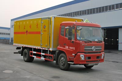 東風(fēng)天錦小三軸爆破器材運(yùn)輸車